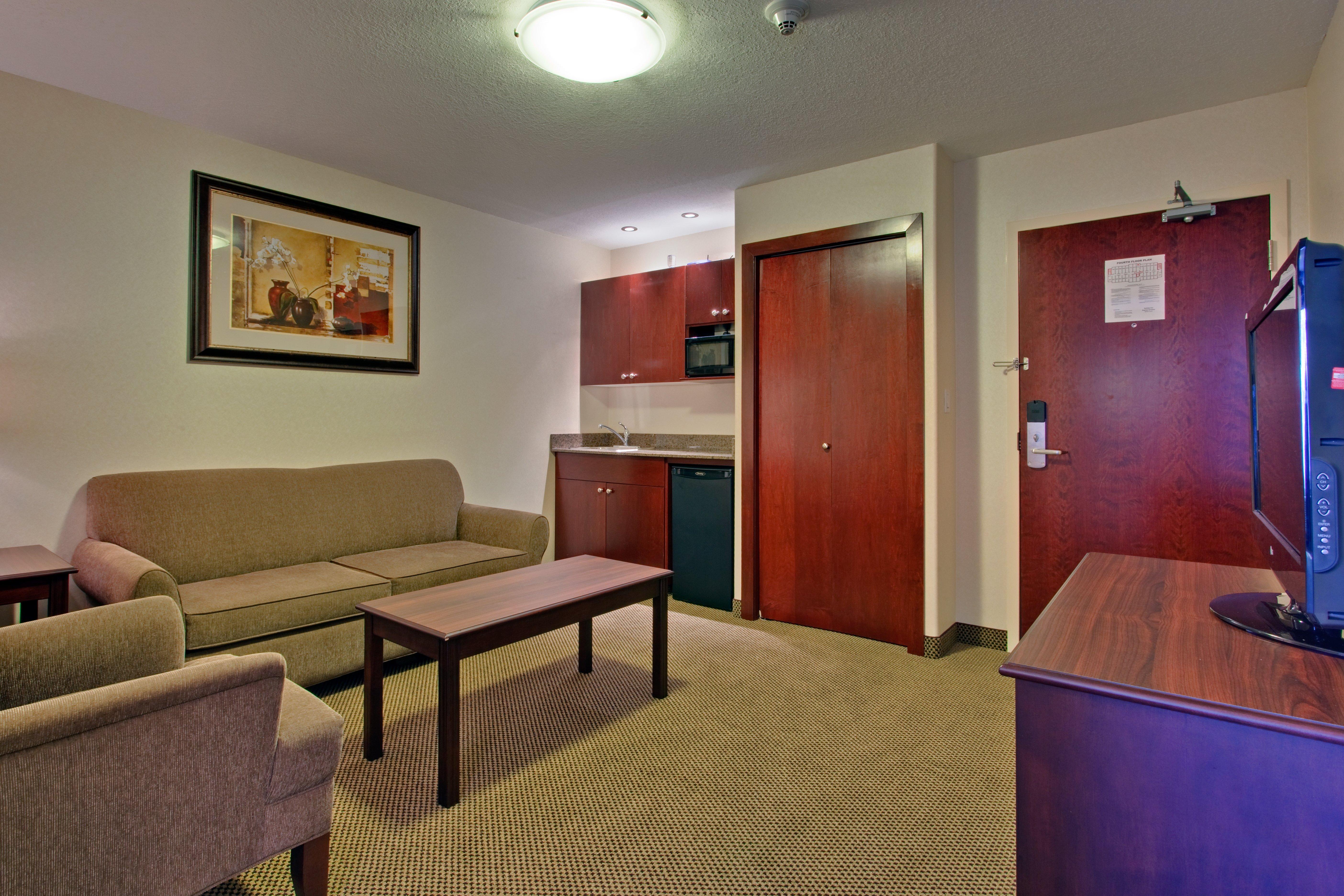 Holiday Inn Express & Suites Whitecourt By Ihg Interiør billede
