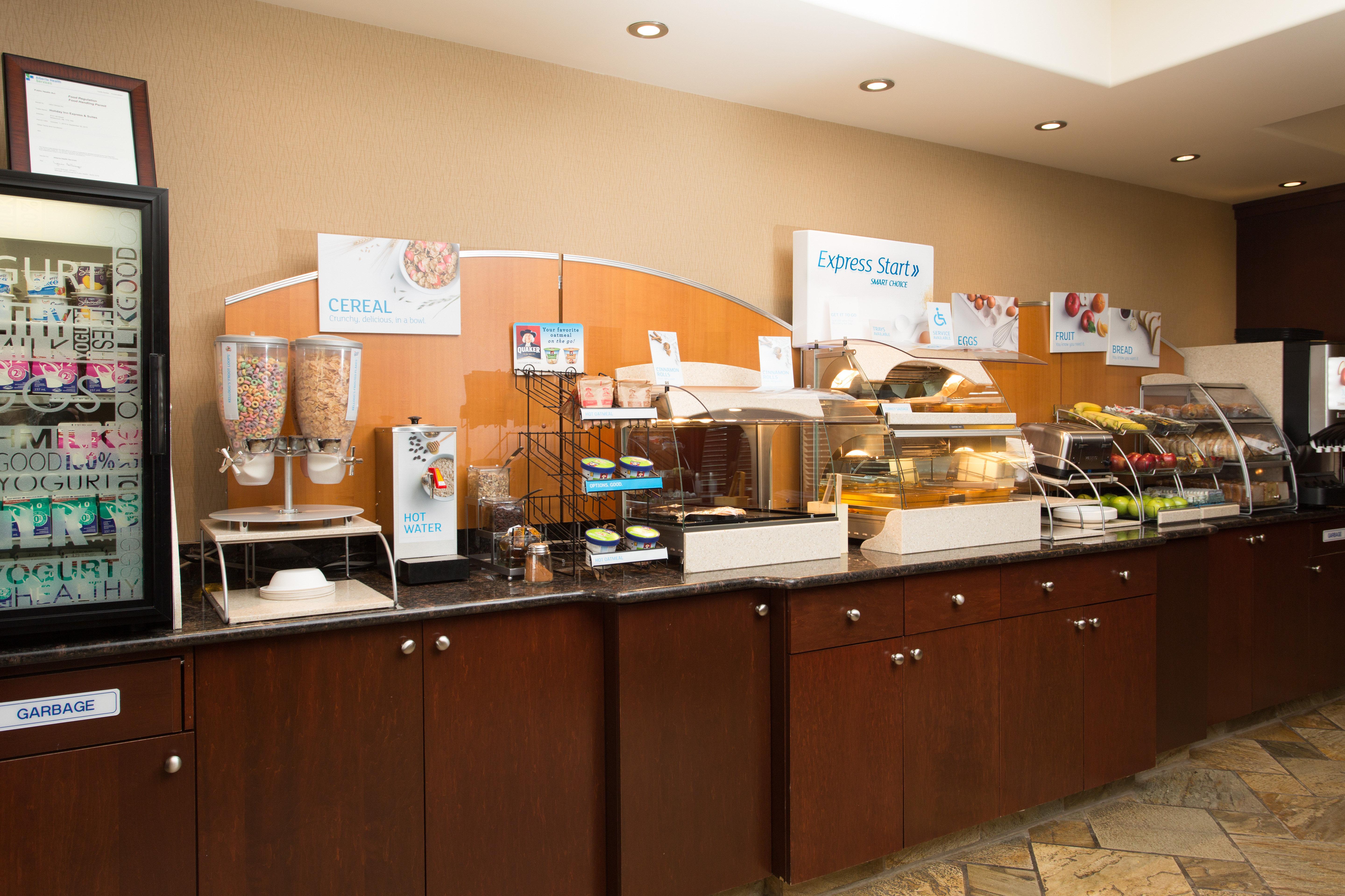 Holiday Inn Express & Suites Whitecourt By Ihg Eksteriør billede