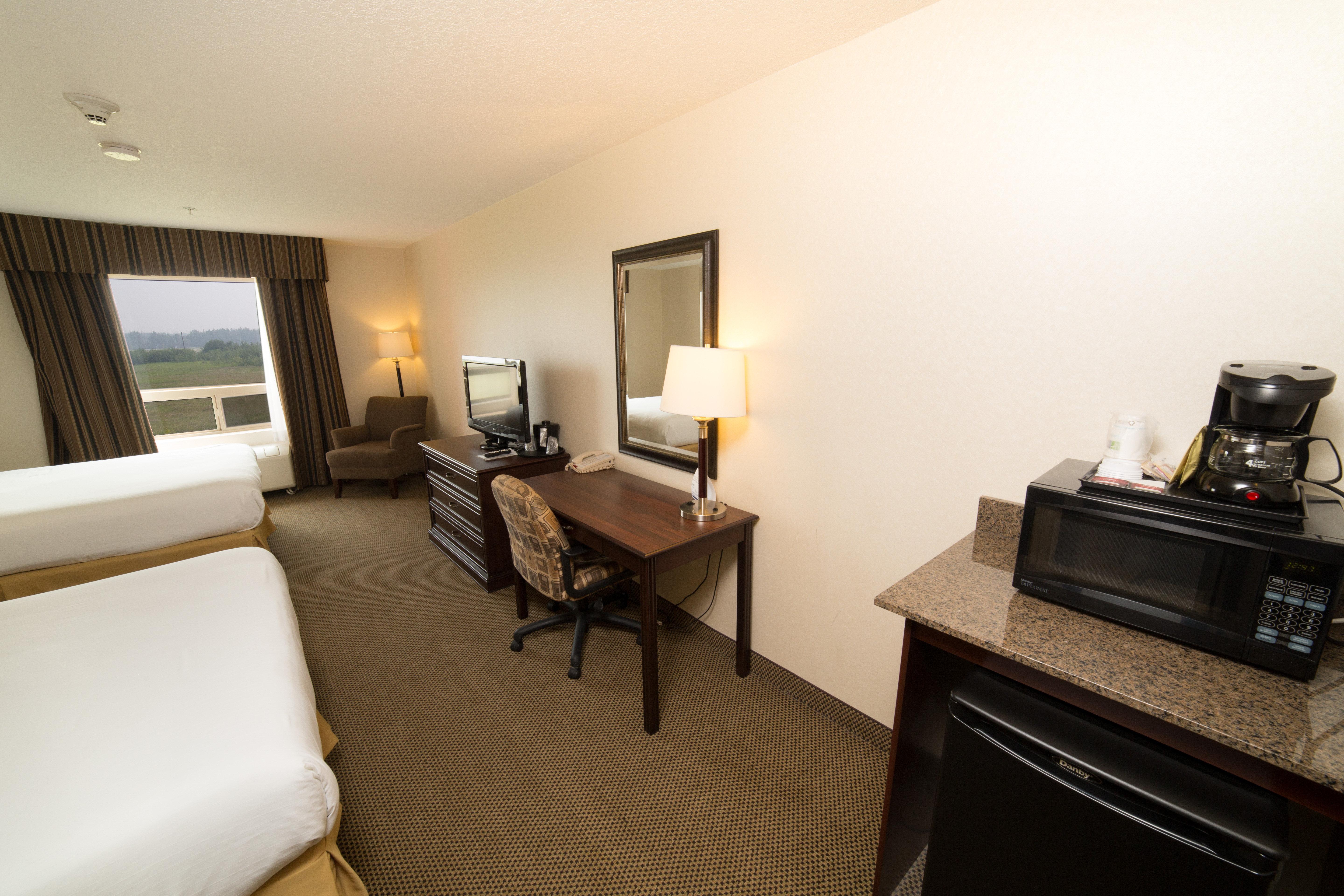 Holiday Inn Express & Suites Whitecourt By Ihg Eksteriør billede