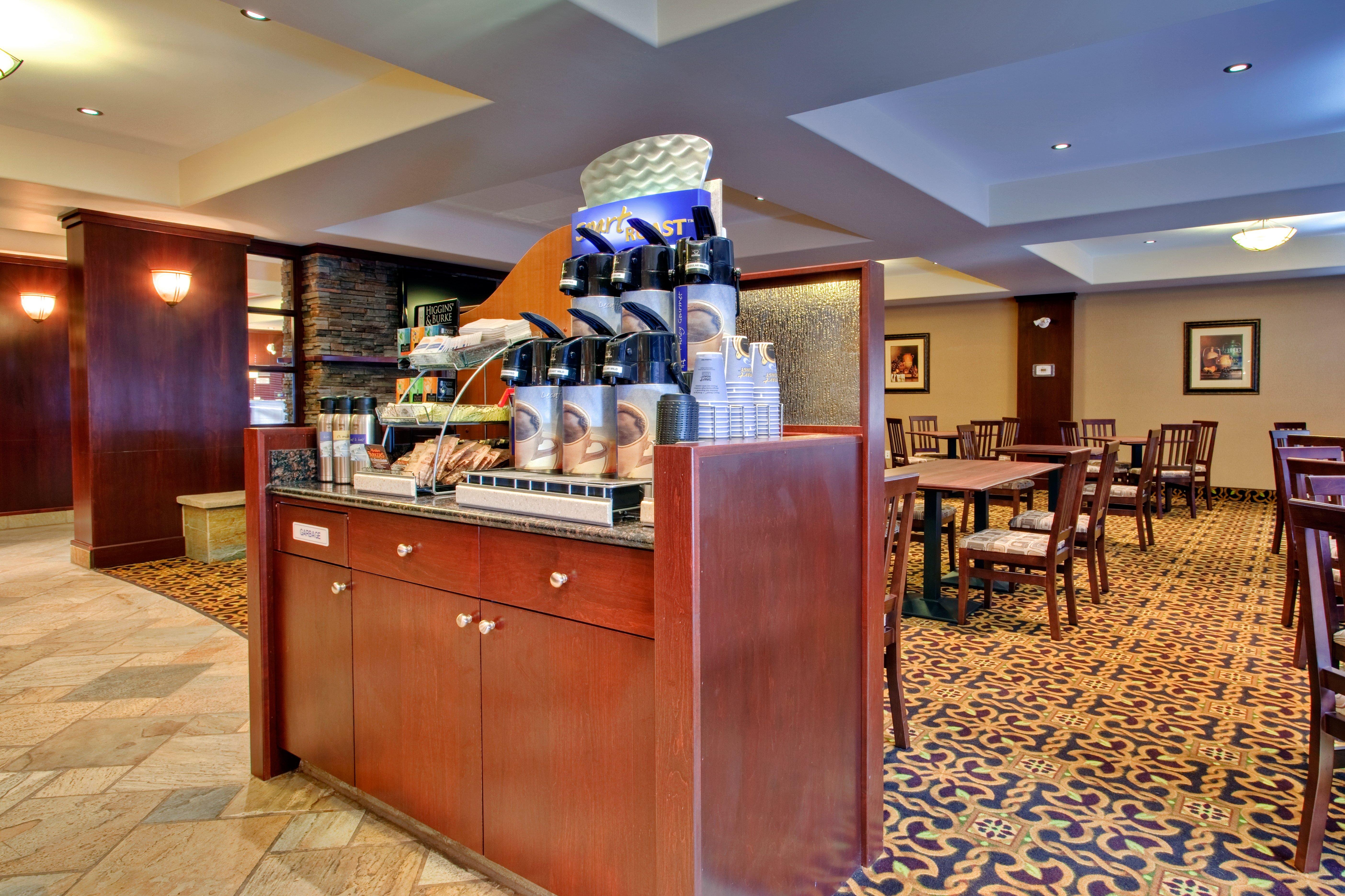Holiday Inn Express & Suites Whitecourt By Ihg Eksteriør billede