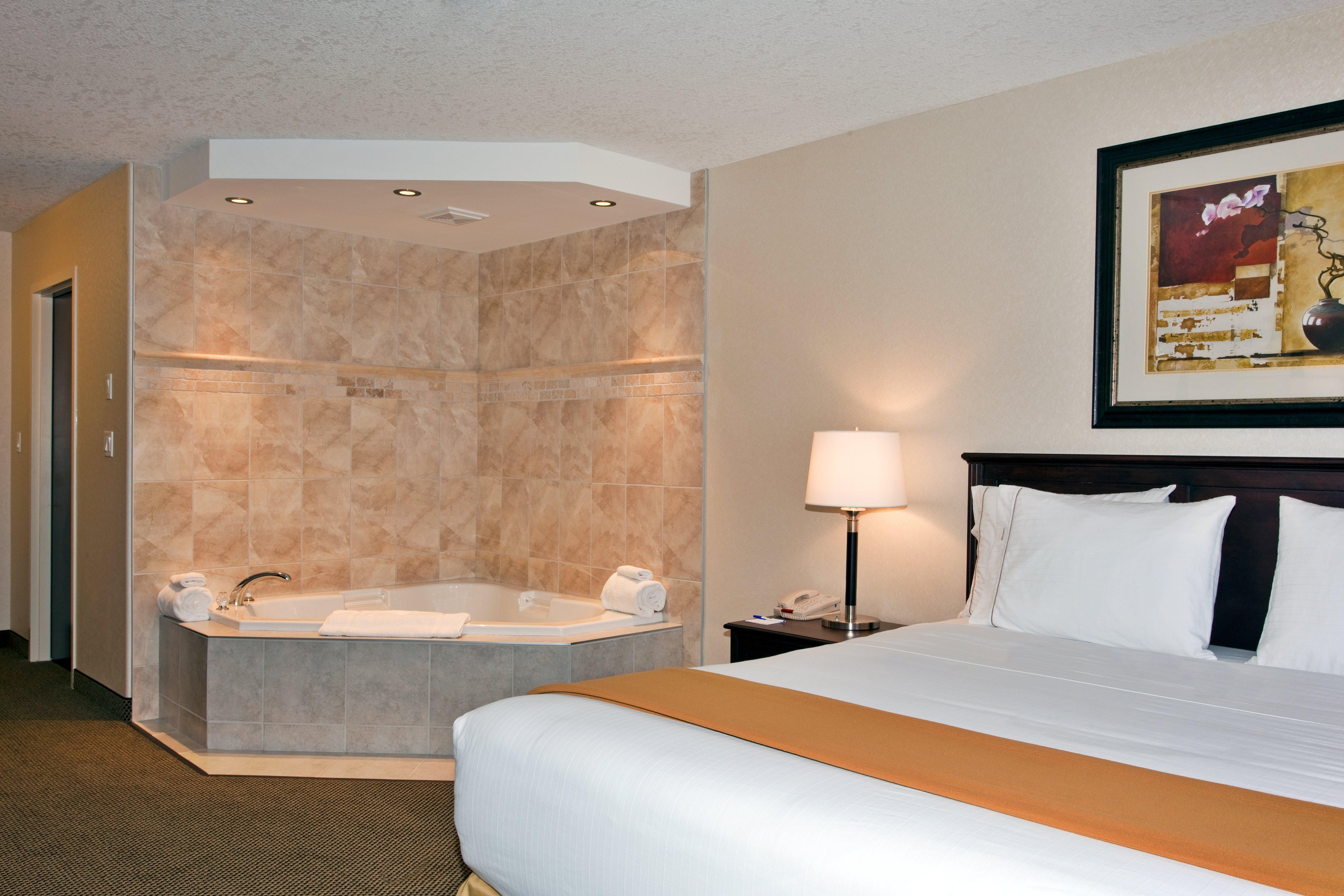 Holiday Inn Express & Suites Whitecourt By Ihg Eksteriør billede