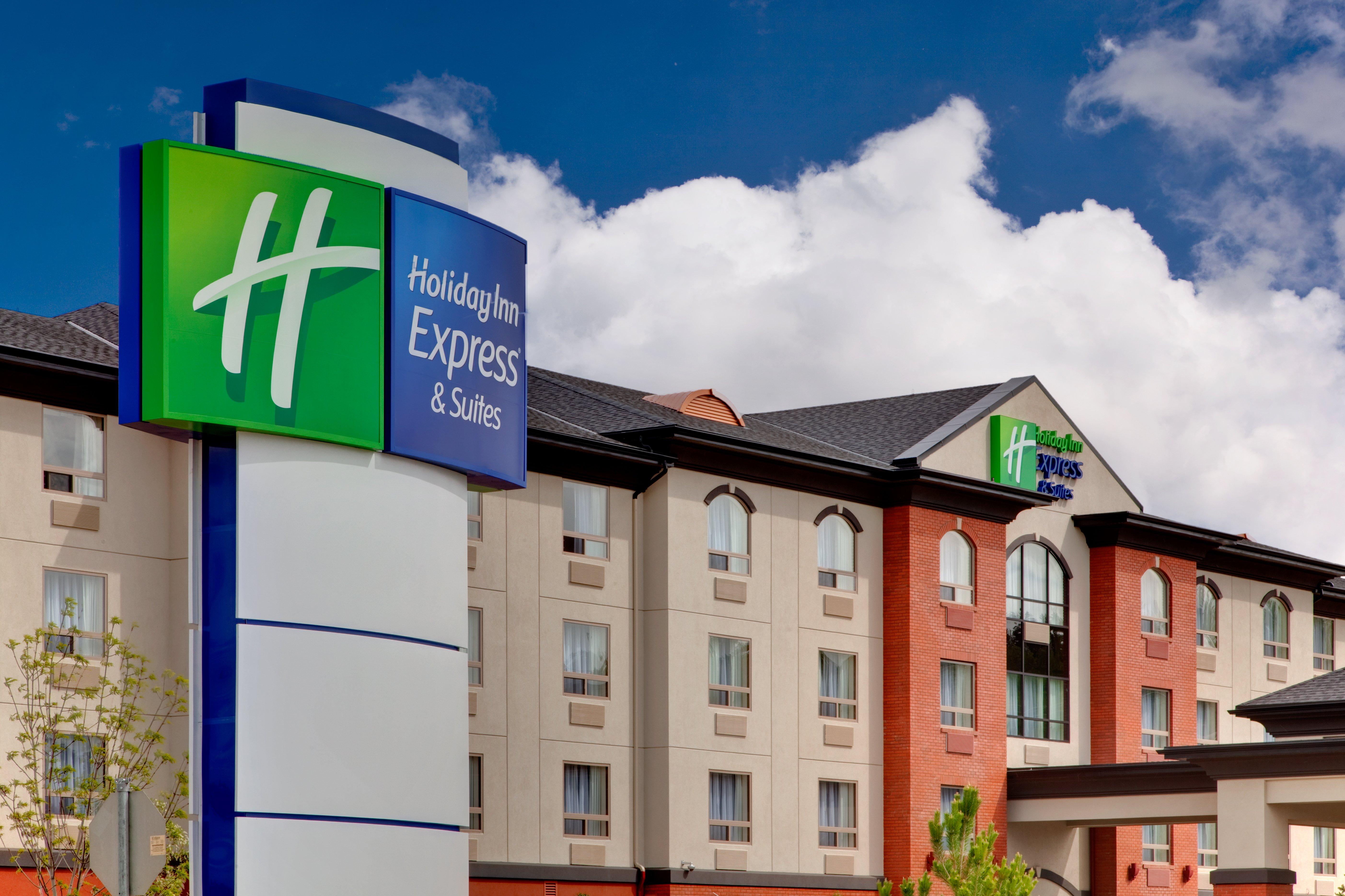 Holiday Inn Express & Suites Whitecourt By Ihg Eksteriør billede