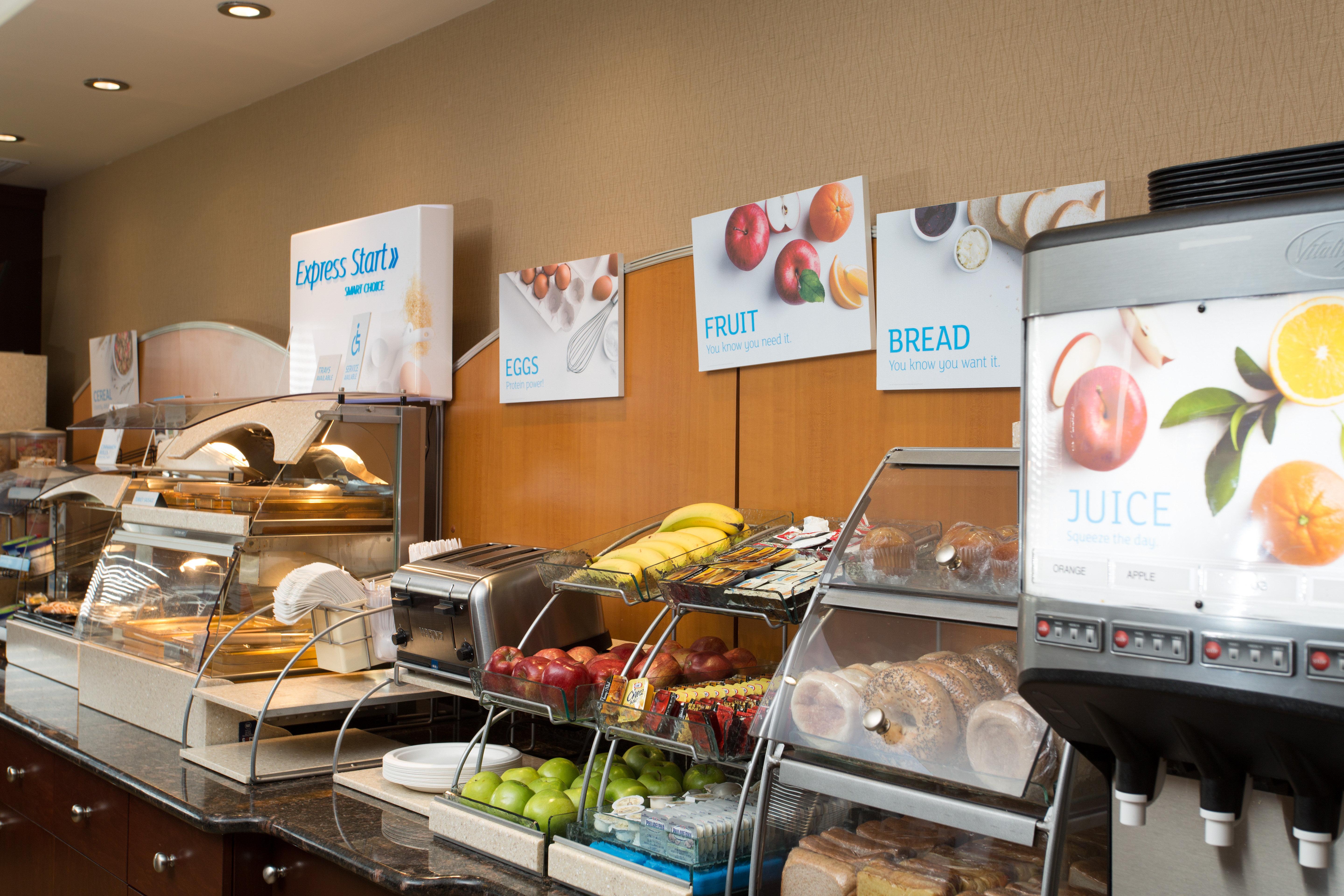 Holiday Inn Express & Suites Whitecourt By Ihg Eksteriør billede