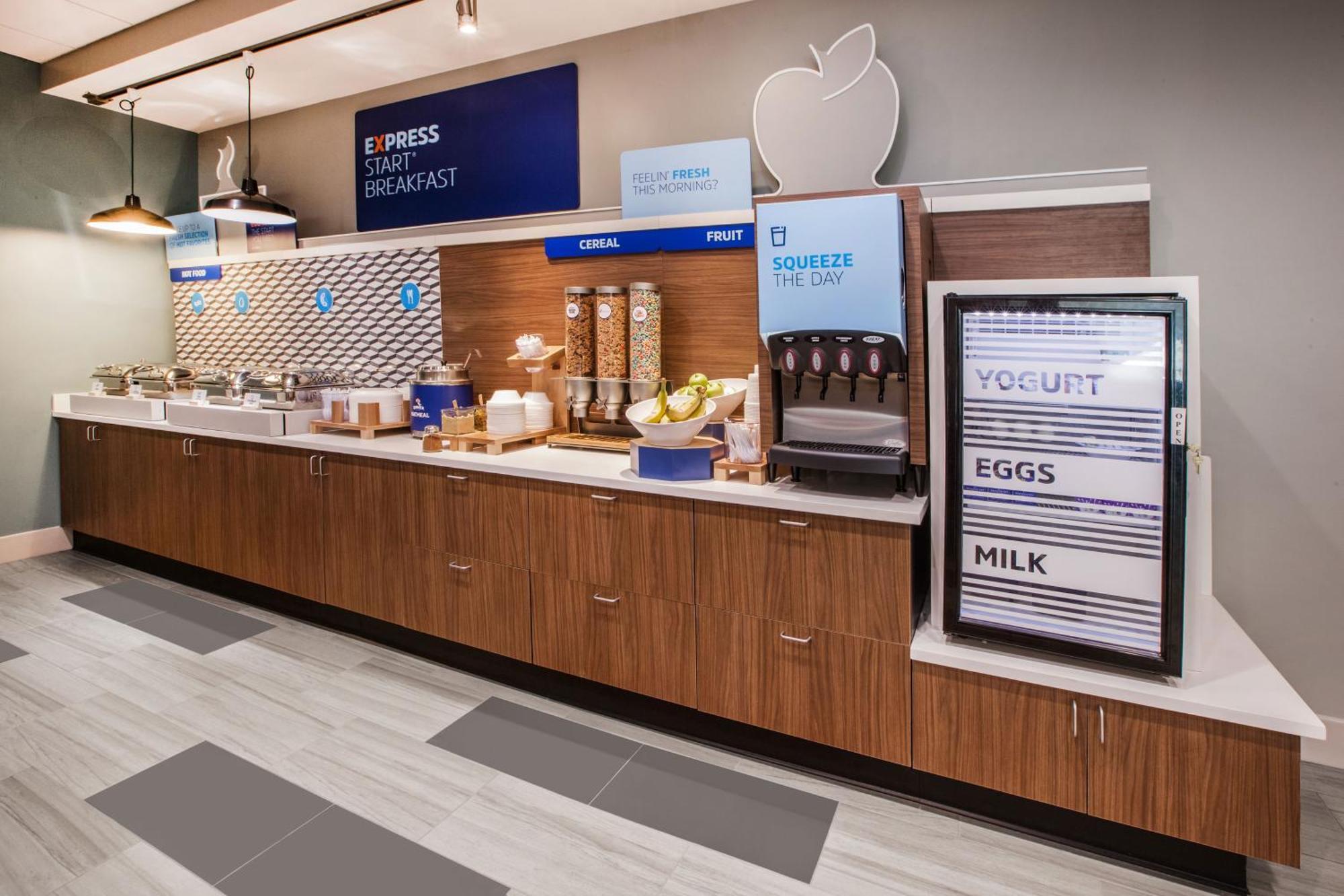 Holiday Inn Express & Suites Whitecourt By Ihg Eksteriør billede
